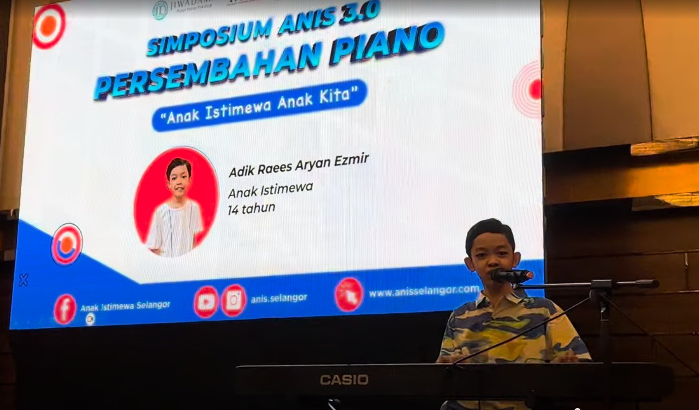 Raees Aryan Ezmir performing piano at the ANIS 3.0 autism advocacy symposium